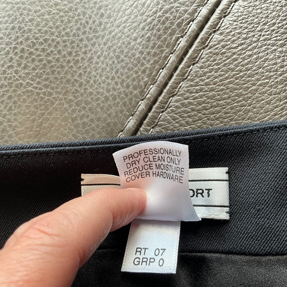 NWT St. John Sport Tennis Athletic Skort Active Pickleball Stretch Chic Black 10 - Picture 8 of 9